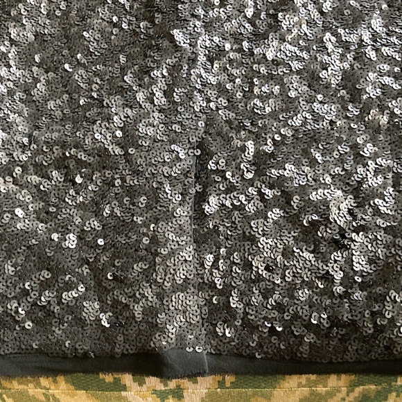 Talbot’s Silk Sequence Skirt. - Picture 8 of 11